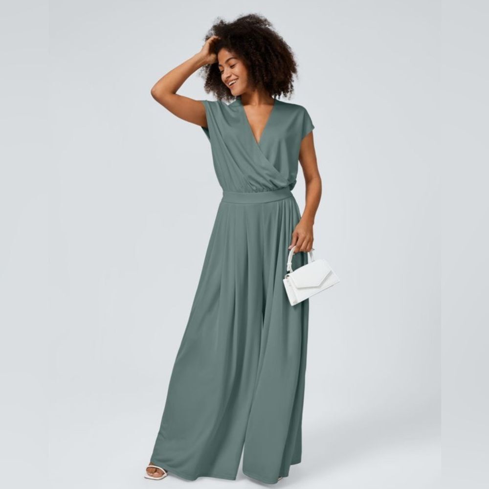 NWT HALARA- V NECK SHORT SLEEVE SIDE POCKET-WIDE LEG FLOWY JUMPSUIT size L - Picture 7 of 12